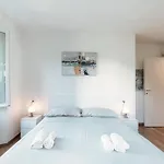 Lucia Cozy Flat At Few Steps By