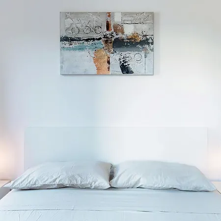 Lucia Cozy Flat At Few Steps By شقة كومو