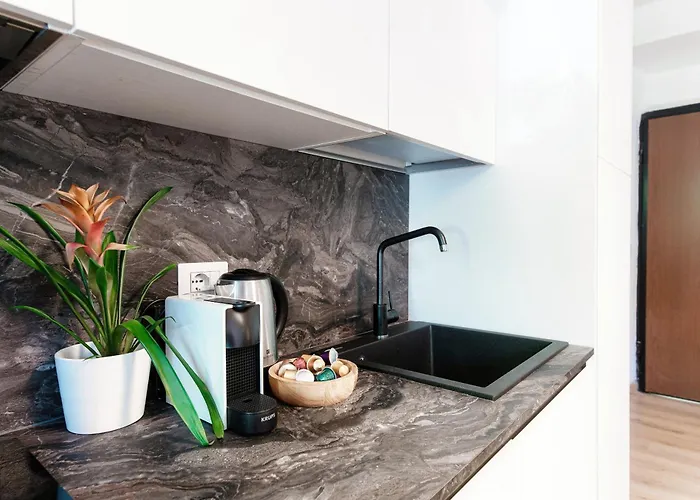 Lucia Cozy Flat At Few Steps By Apartamento Como